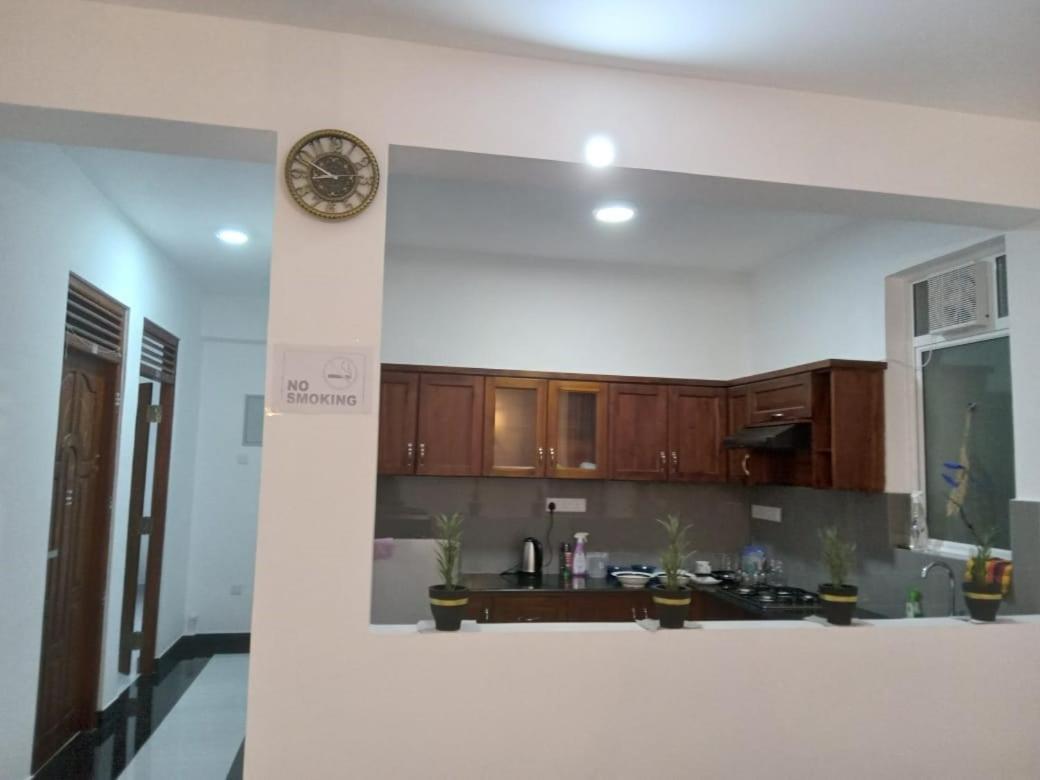 Para Inn Residence Dehiwala-Mount Lavinia Buitenkant foto