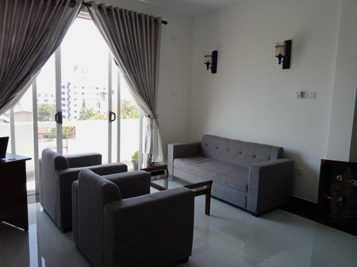 Para Inn Residence Dehiwala-Mount Lavinia Buitenkant foto