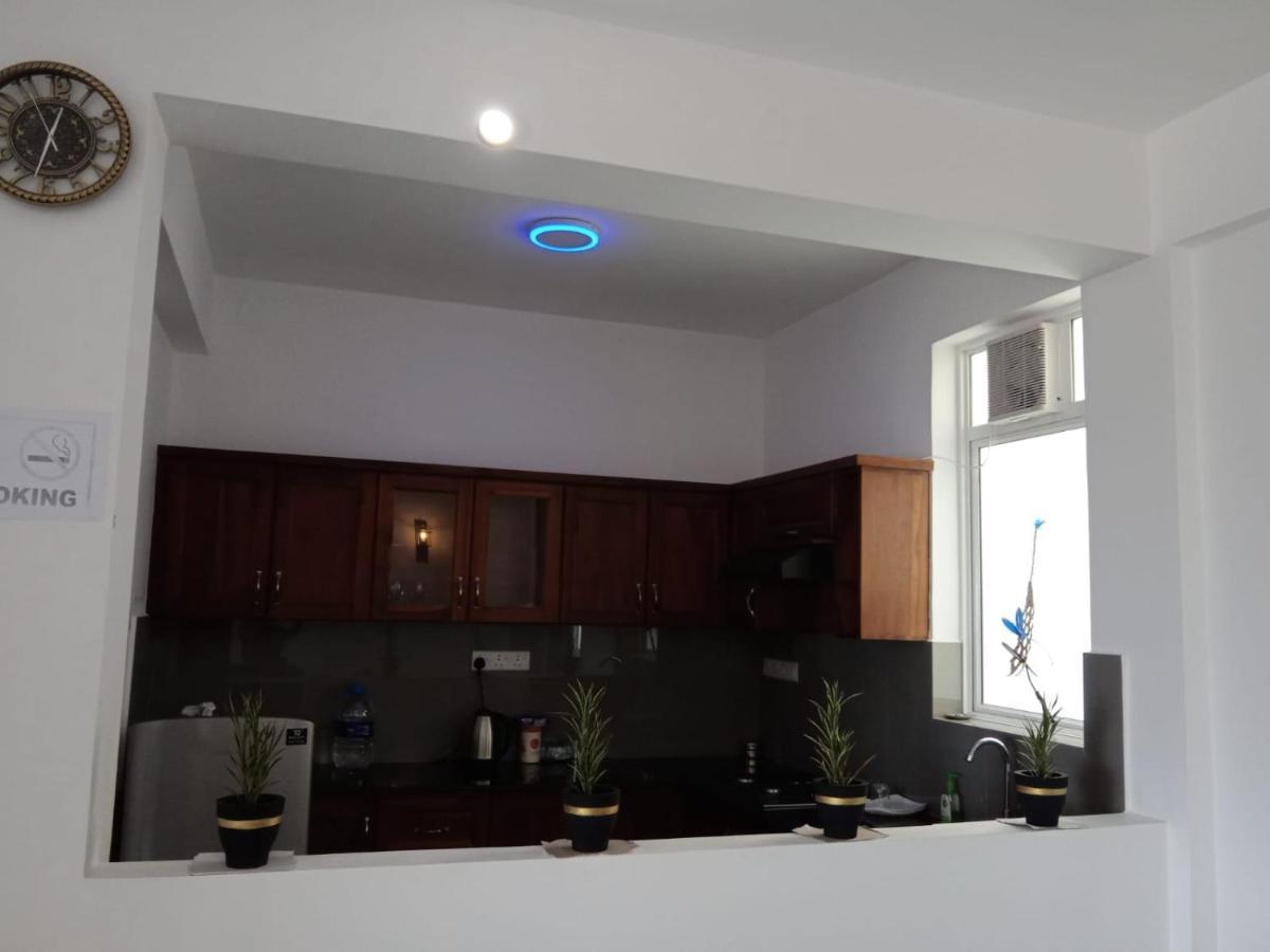 Para Inn Residence Dehiwala-Mount Lavinia Buitenkant foto